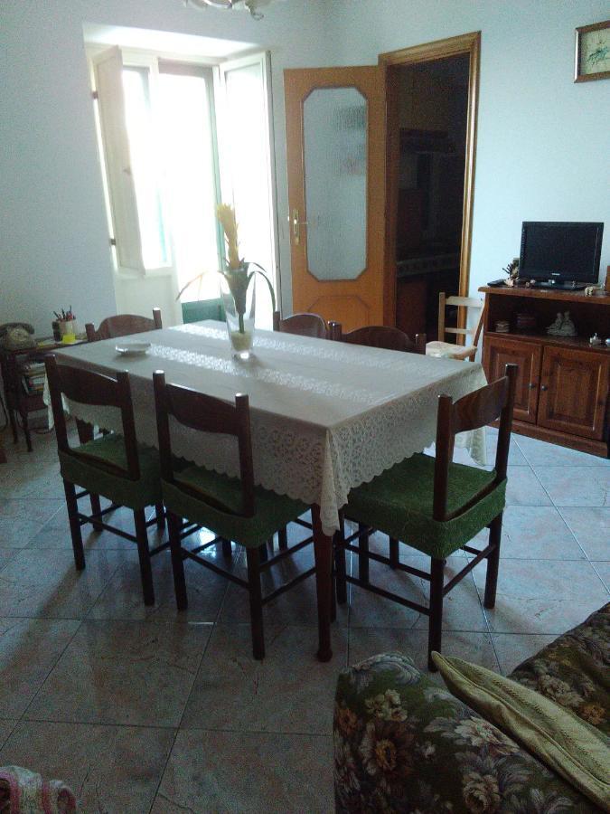 فيلا Casa Lungomare Caronia Marina المظهر الخارجي الصورة